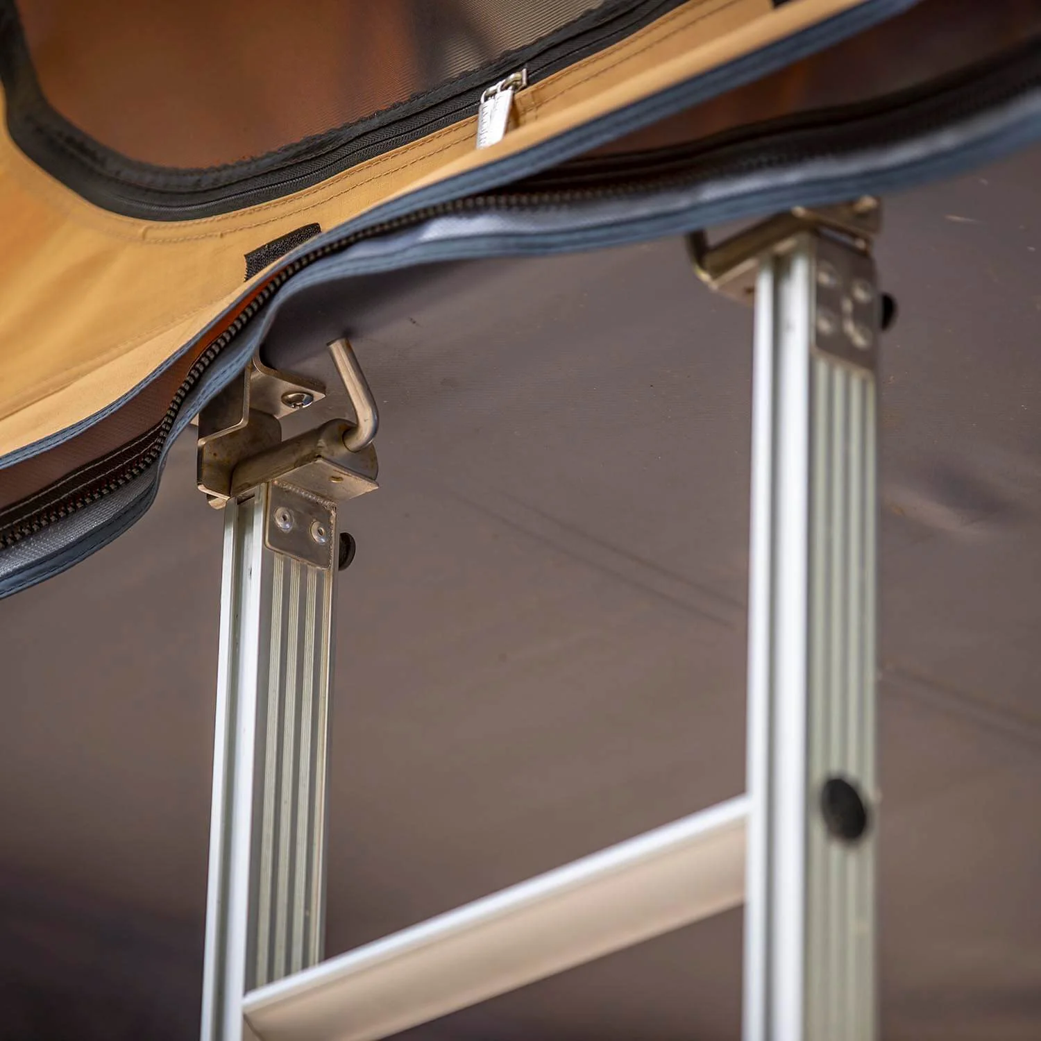 ARB Flinders Rooftop Tent - Image 10