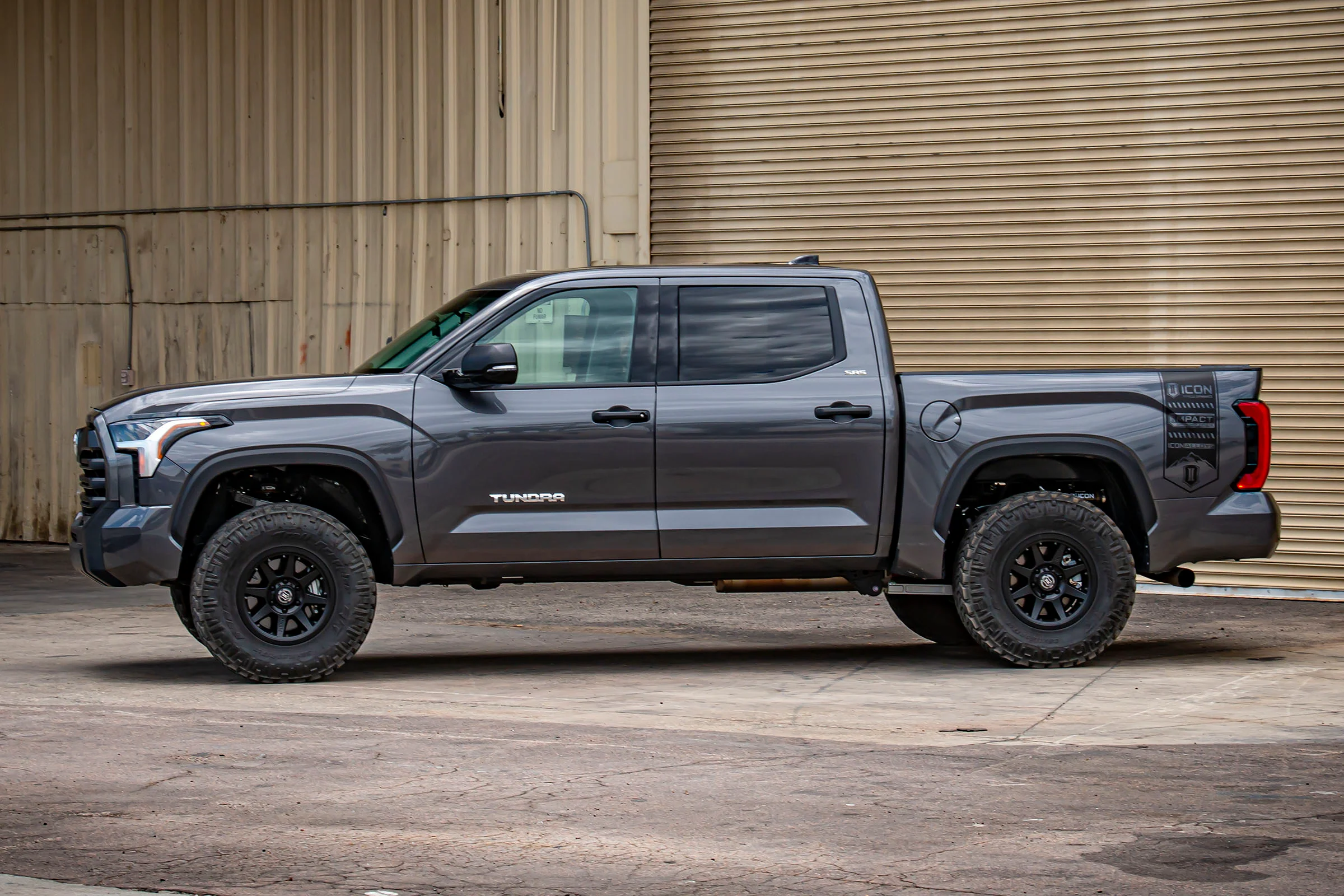 Icon 1.25-3.5" Stage 9 Suspension System w/Billet CDXS Kit for 2022-2024 Toyota Tundra 4WD Full Hybrid EV Gas - Image 2