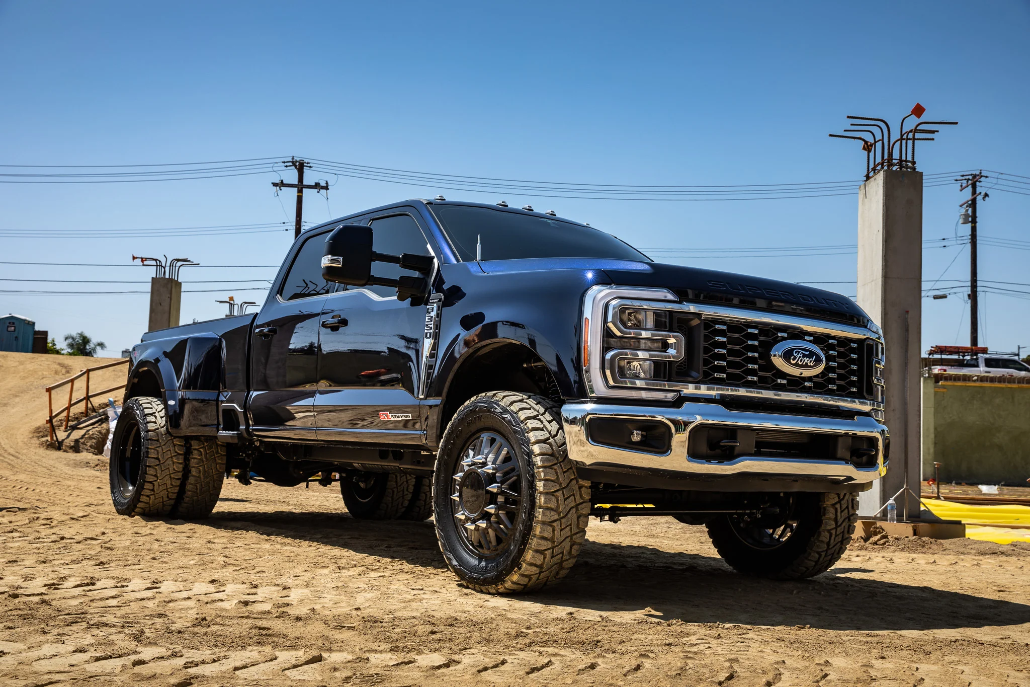 Icon 2.5-3" Stage 4 Coilover Conversion System w/Radius Arms Kit for 2023-2025 Ford F250 Super Duty Diesel - Image 2