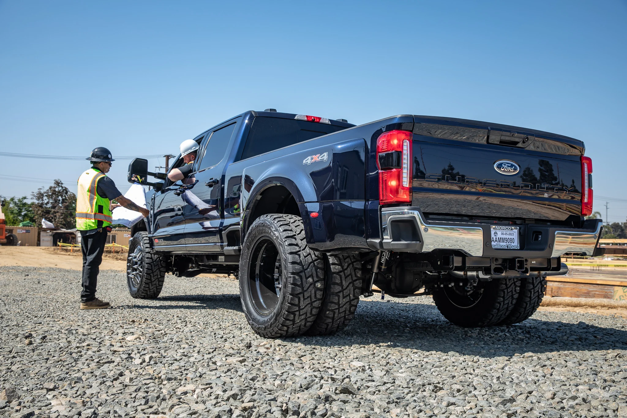 Icon 2.5" Stage 4 Suspension System w/Radius Arms Kit for 2023-2025 Ford F250 Super Duty 4WD Diesel - Image 2