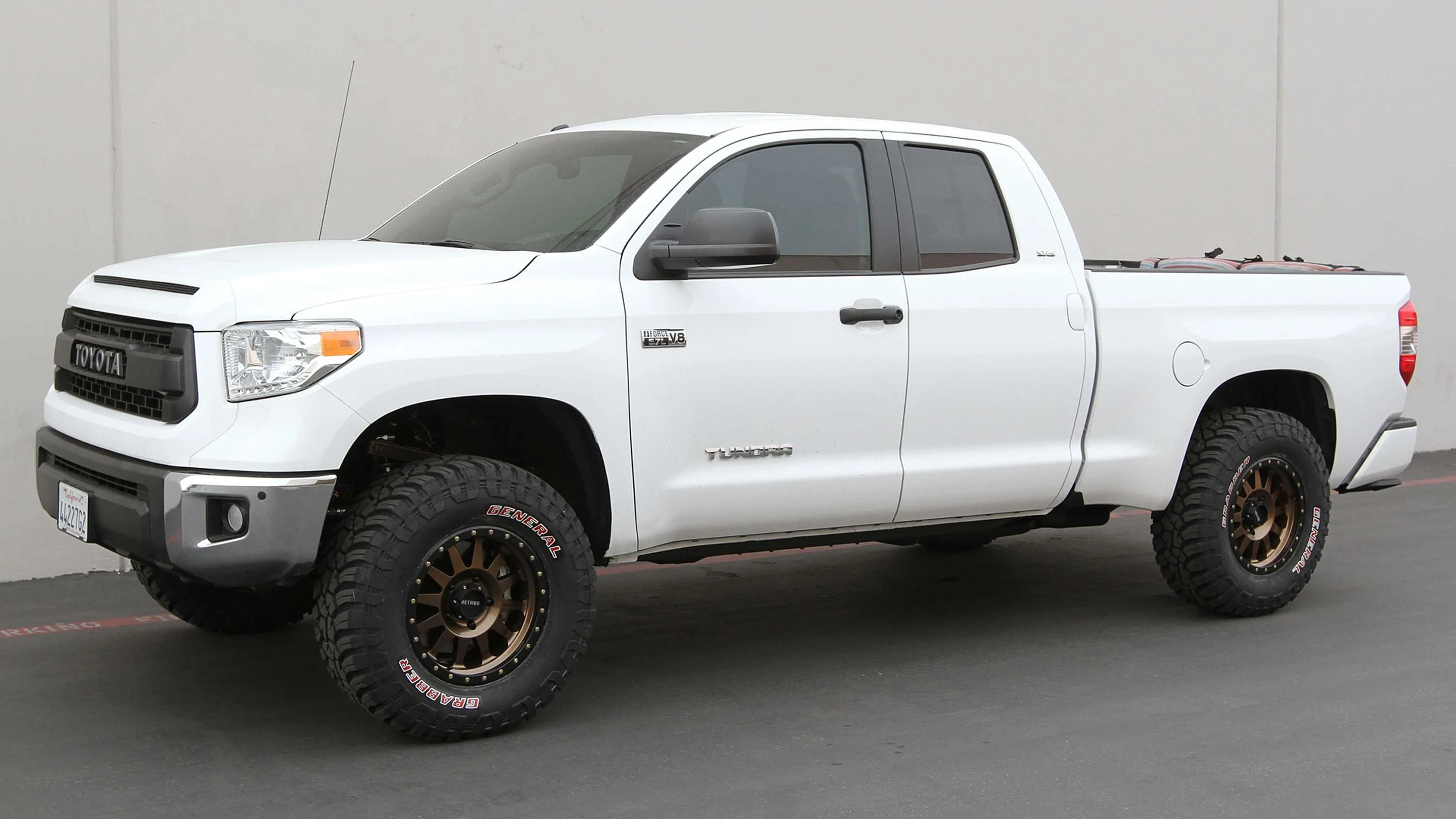 Performance Lift Kit w/ King 2.50" - Image 2