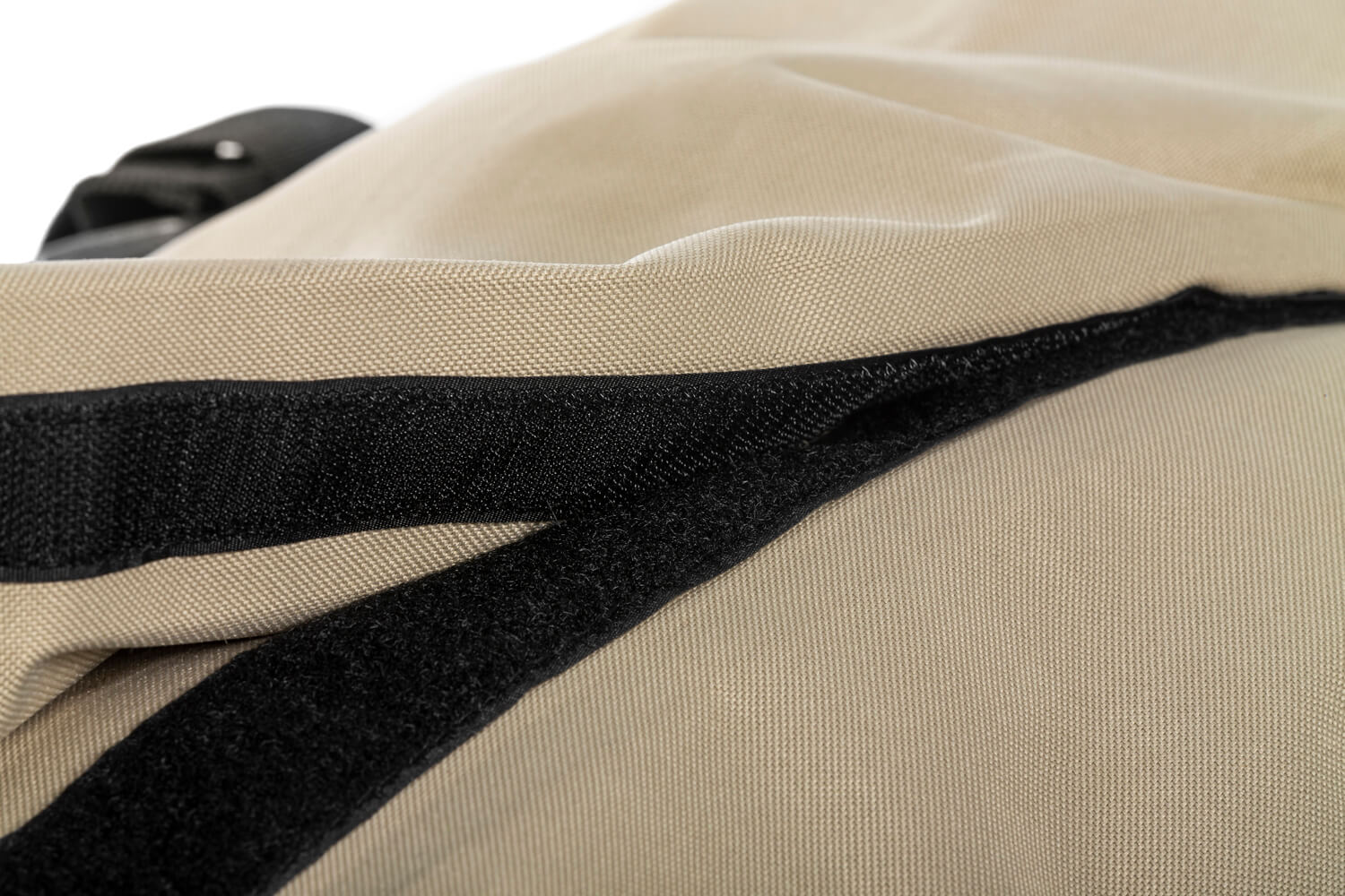 ARB Medium Stormproof Bag - Image 3