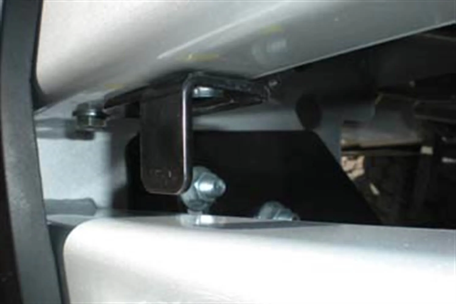Provision for Winch, Driving Lights, CB Antenna - Image 3